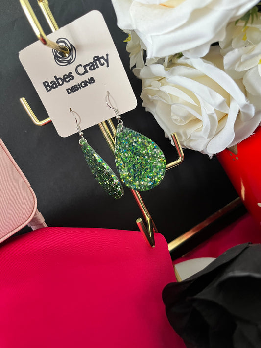 Glitter resin dangle - Teardrop hook