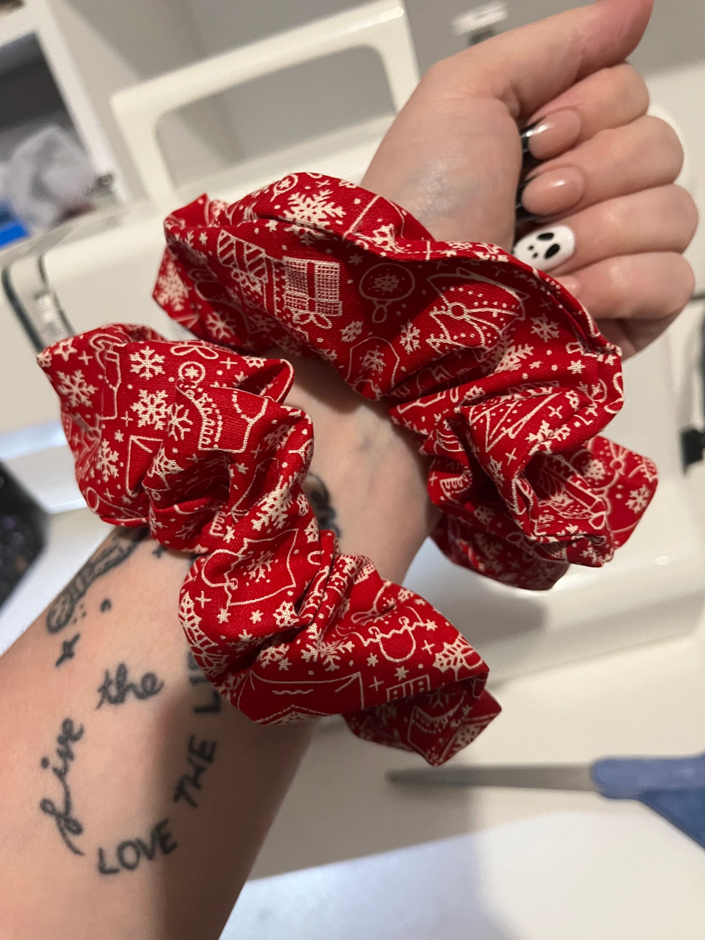 Large scrunchies