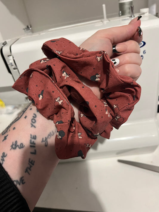 Large scrunchies